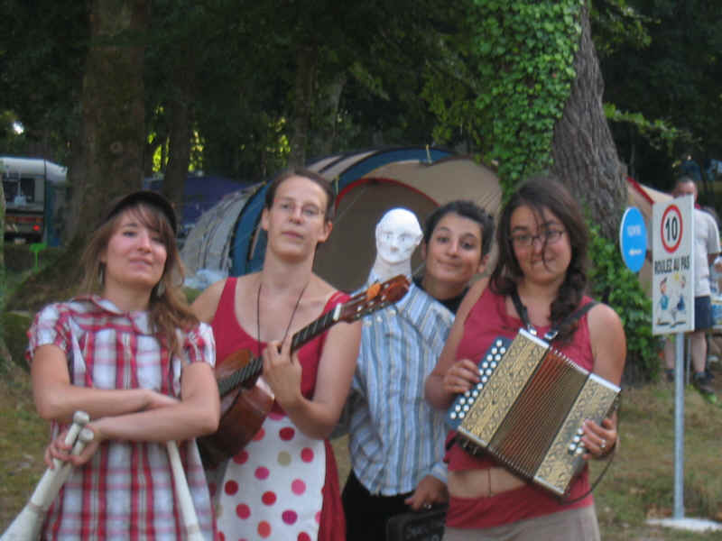 avecdessi7.jpg (466189 octets)
